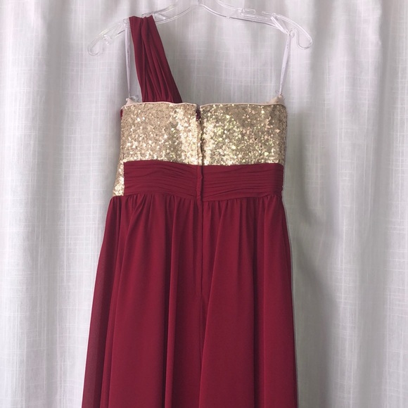 Gorgeous Bridesmaid/Prom Dress - Picture 4 of 7